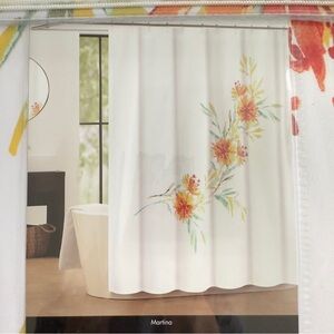 NWT Tahari Fabric Floral Shower Curtain Martina